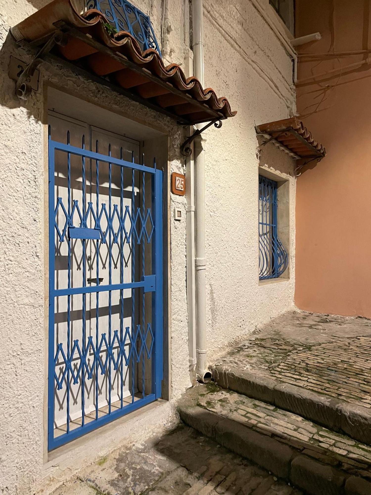 Blue Iris Home Sanremo Bagian luar foto